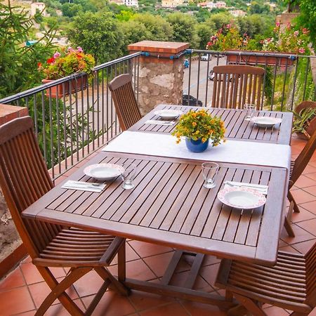 민투르노 Torre Caetana B&B 외부 사진