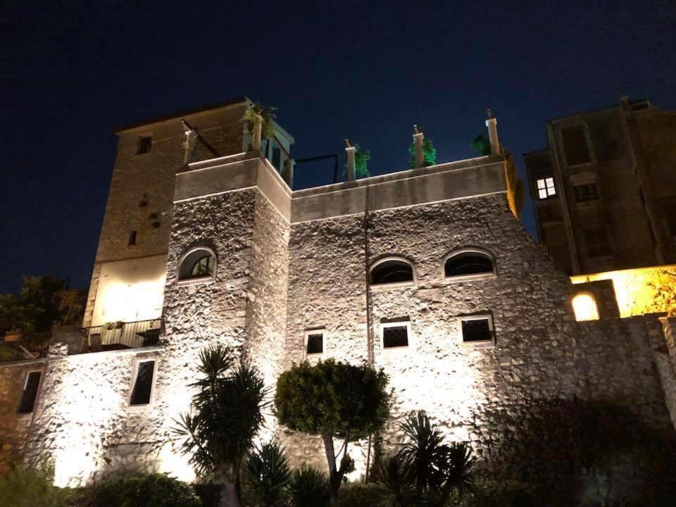 민투르노 Torre Caetana B&B 외부 사진