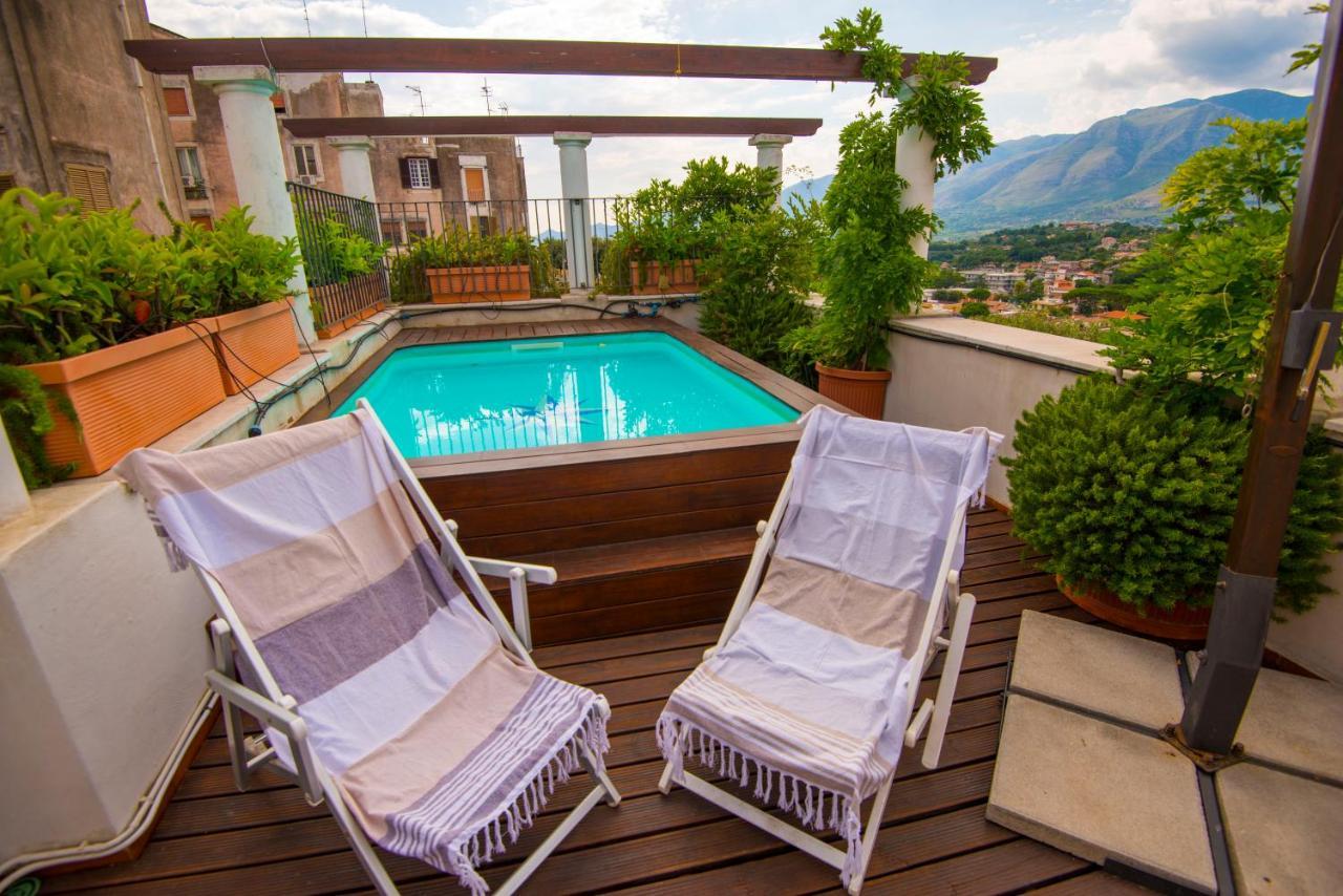 민투르노 Torre Caetana B&B 외부 사진