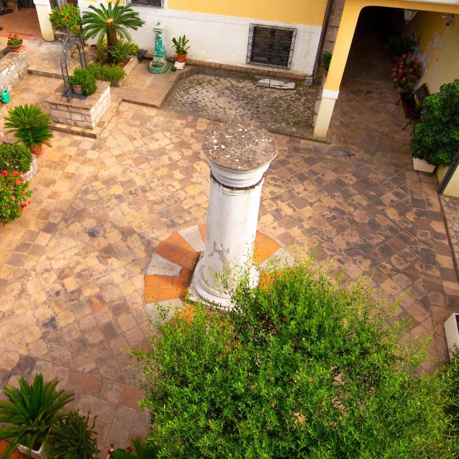 민투르노 Torre Caetana B&B 외부 사진
